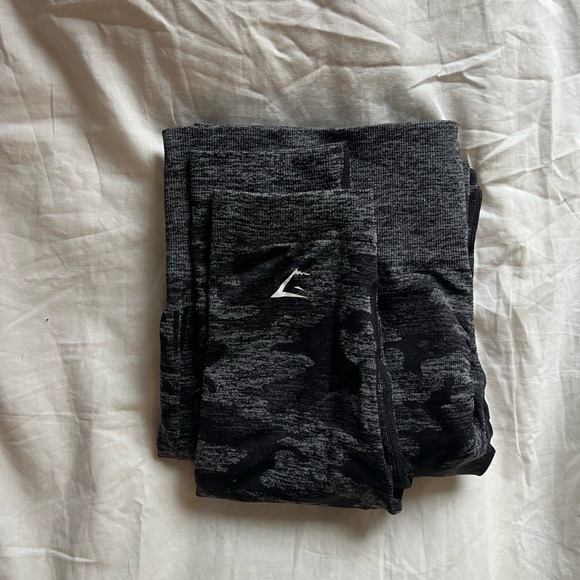 Gymshark Camo Leggings - Picture 4 of 4